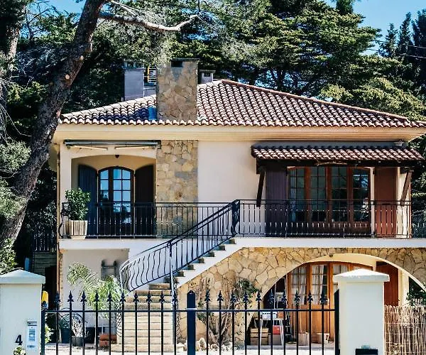 Konukevi La Maison Fratelli 3*